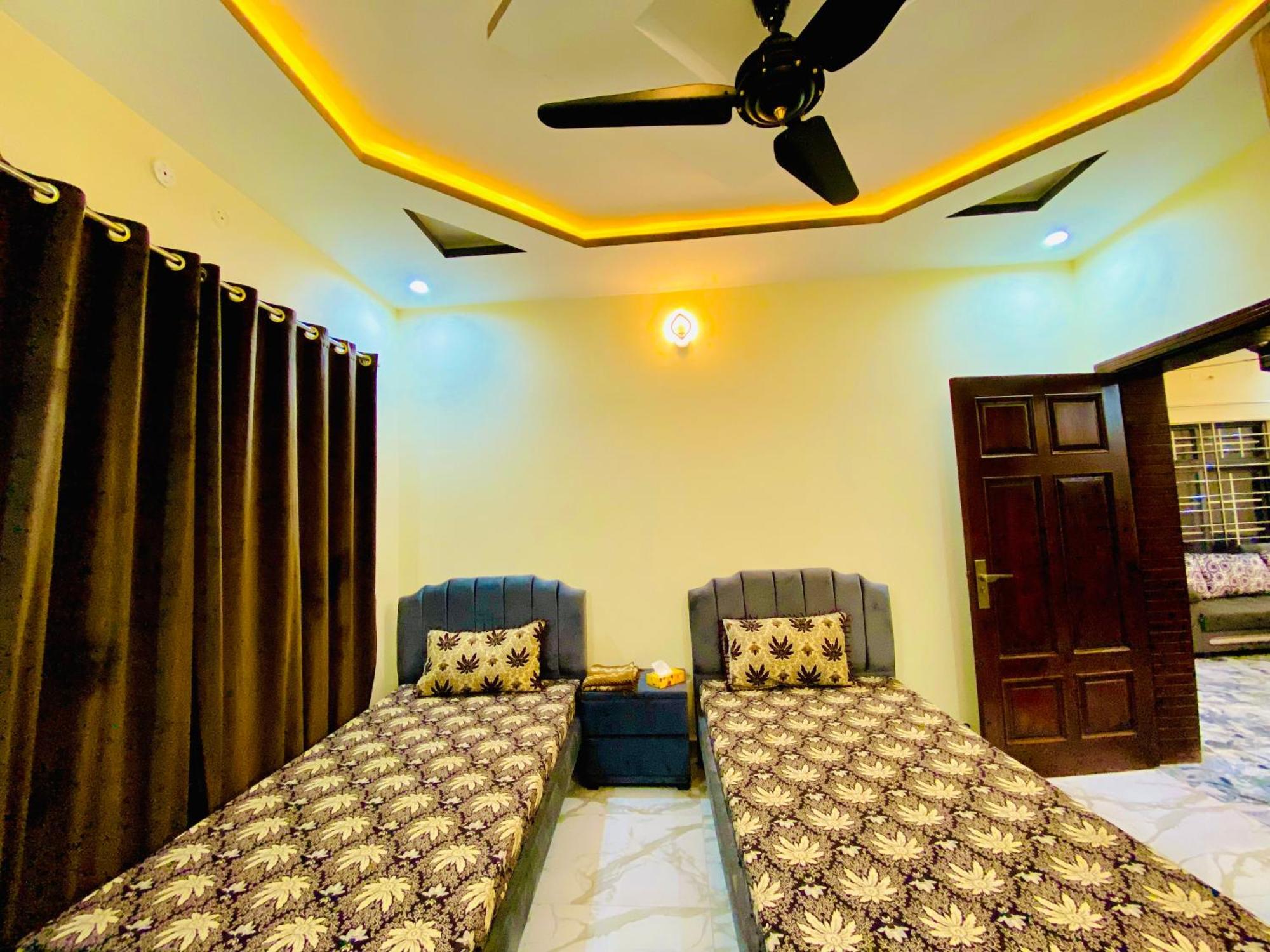 Moonlight Guest House Rawalpindi Dış mekan fotoğraf