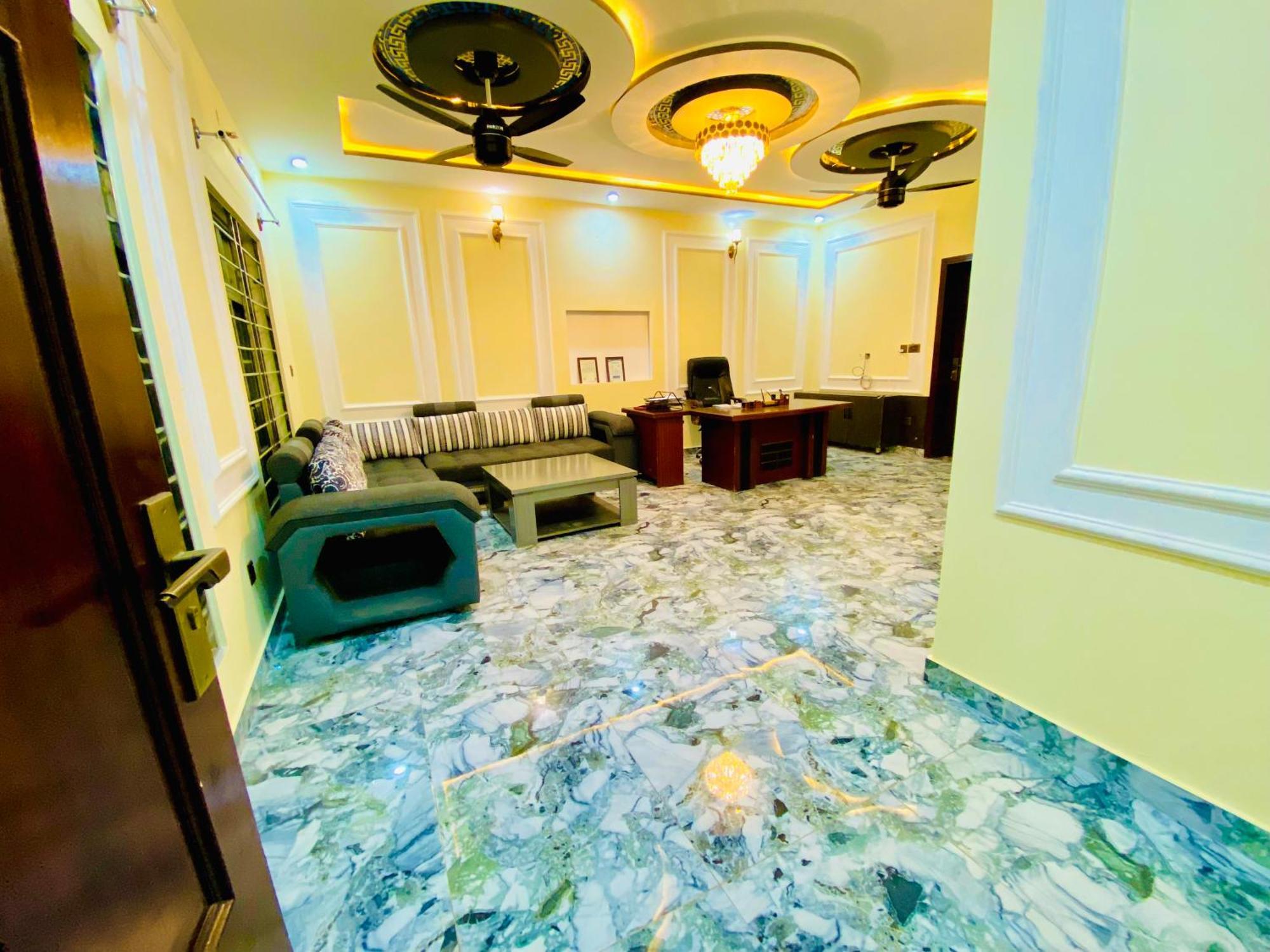 Moonlight Guest House Rawalpindi Dış mekan fotoğraf