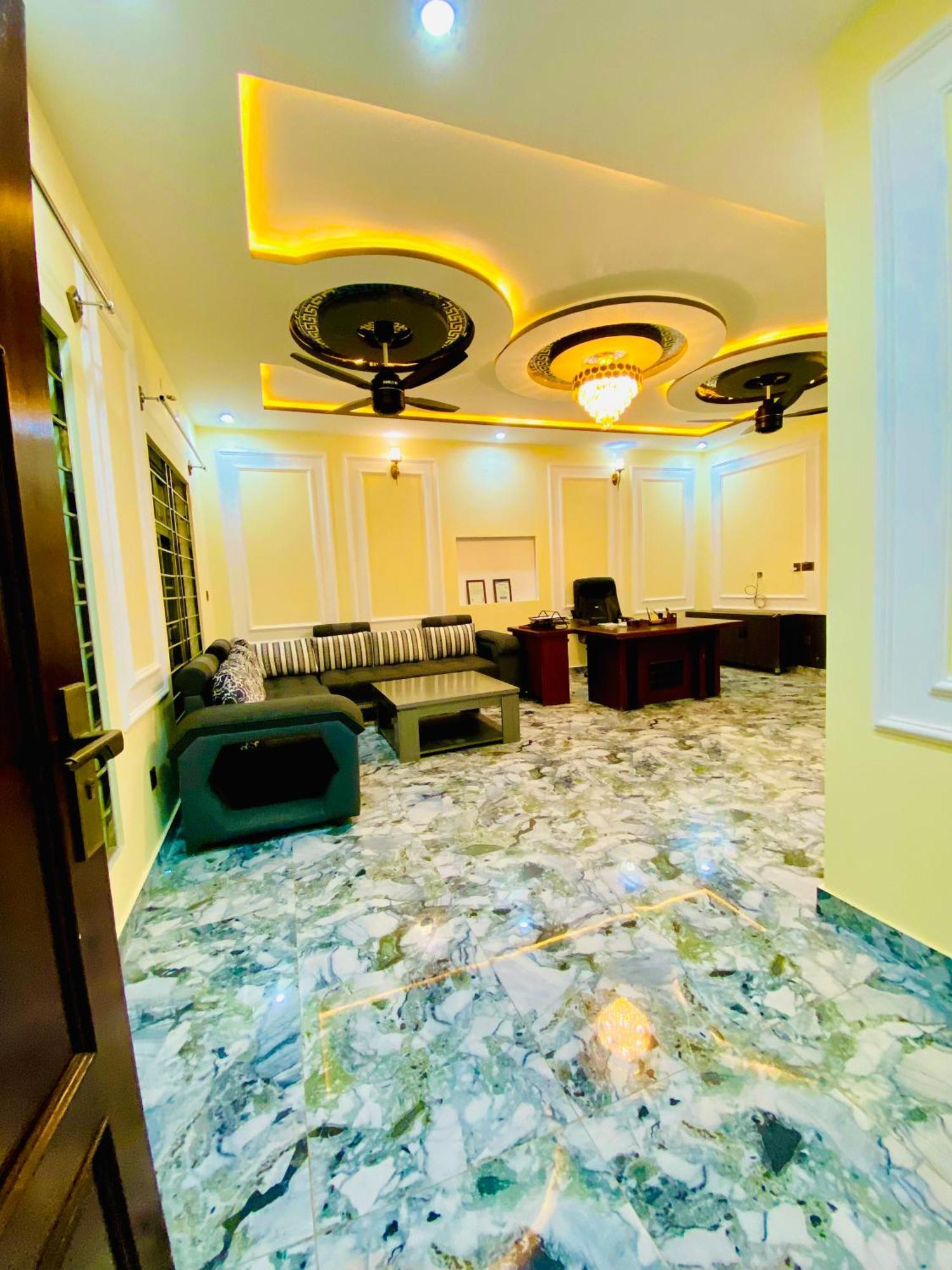 Moonlight Guest House Rawalpindi Dış mekan fotoğraf