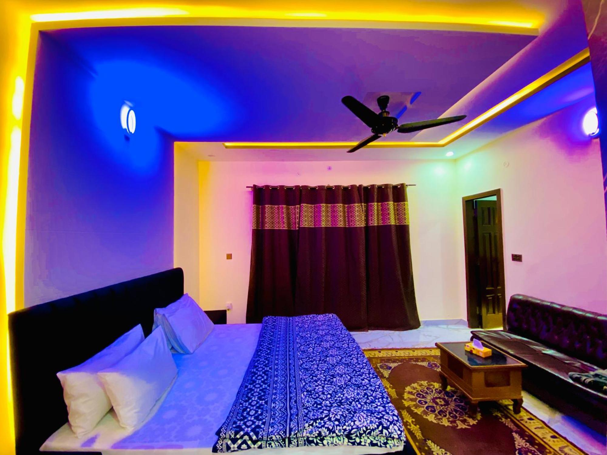 Moonlight Guest House Rawalpindi Dış mekan fotoğraf