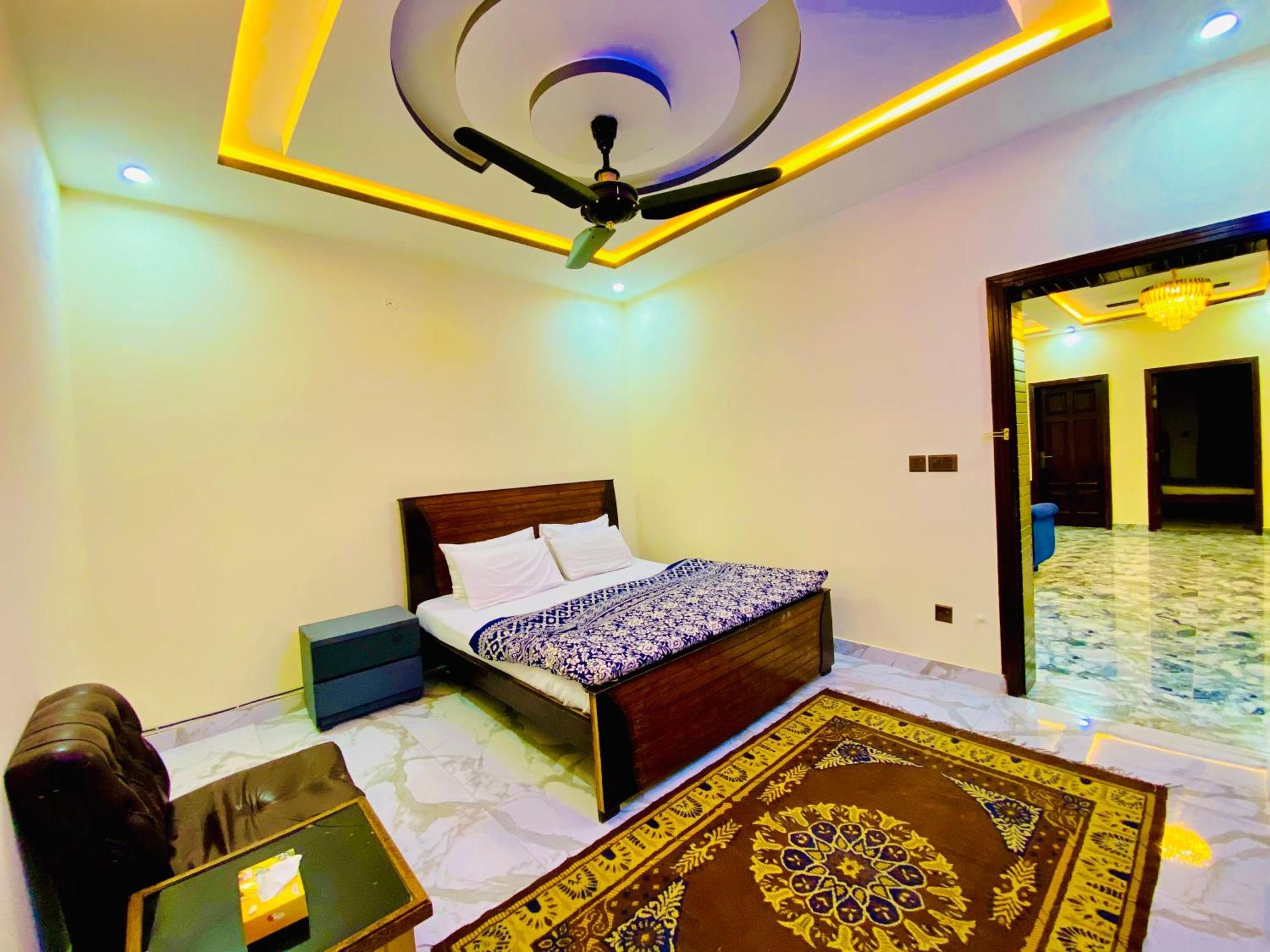 Moonlight Guest House Rawalpindi Dış mekan fotoğraf