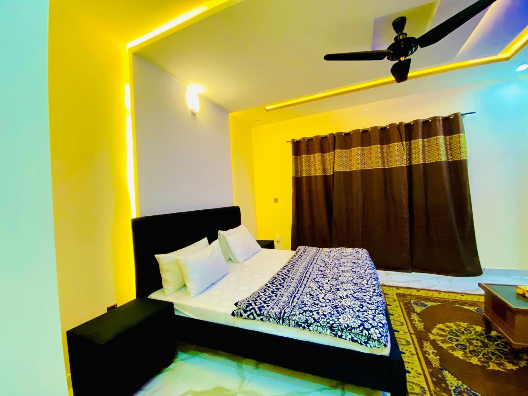 Moonlight Guest House Rawalpindi Dış mekan fotoğraf