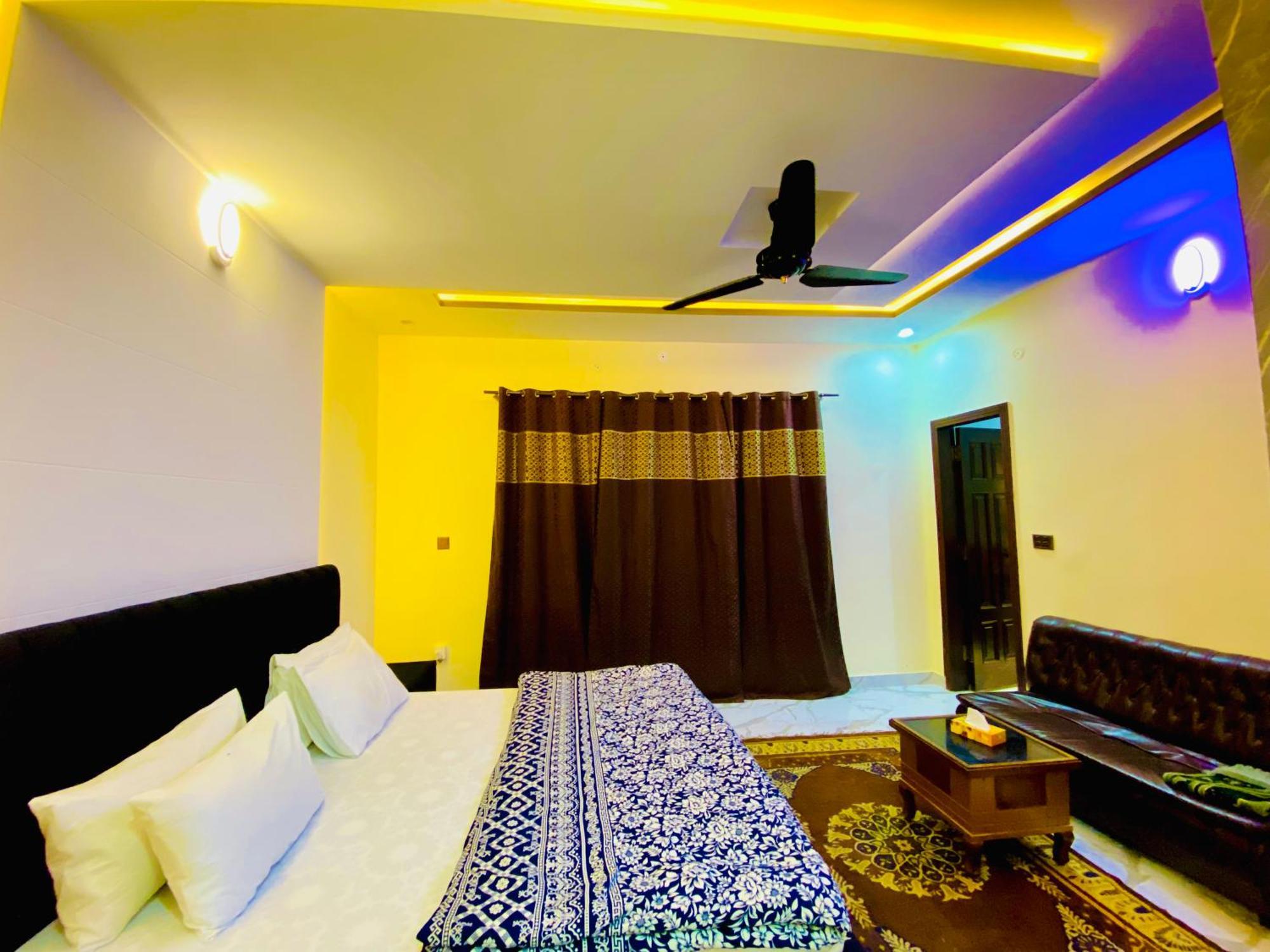 Moonlight Guest House Rawalpindi Dış mekan fotoğraf