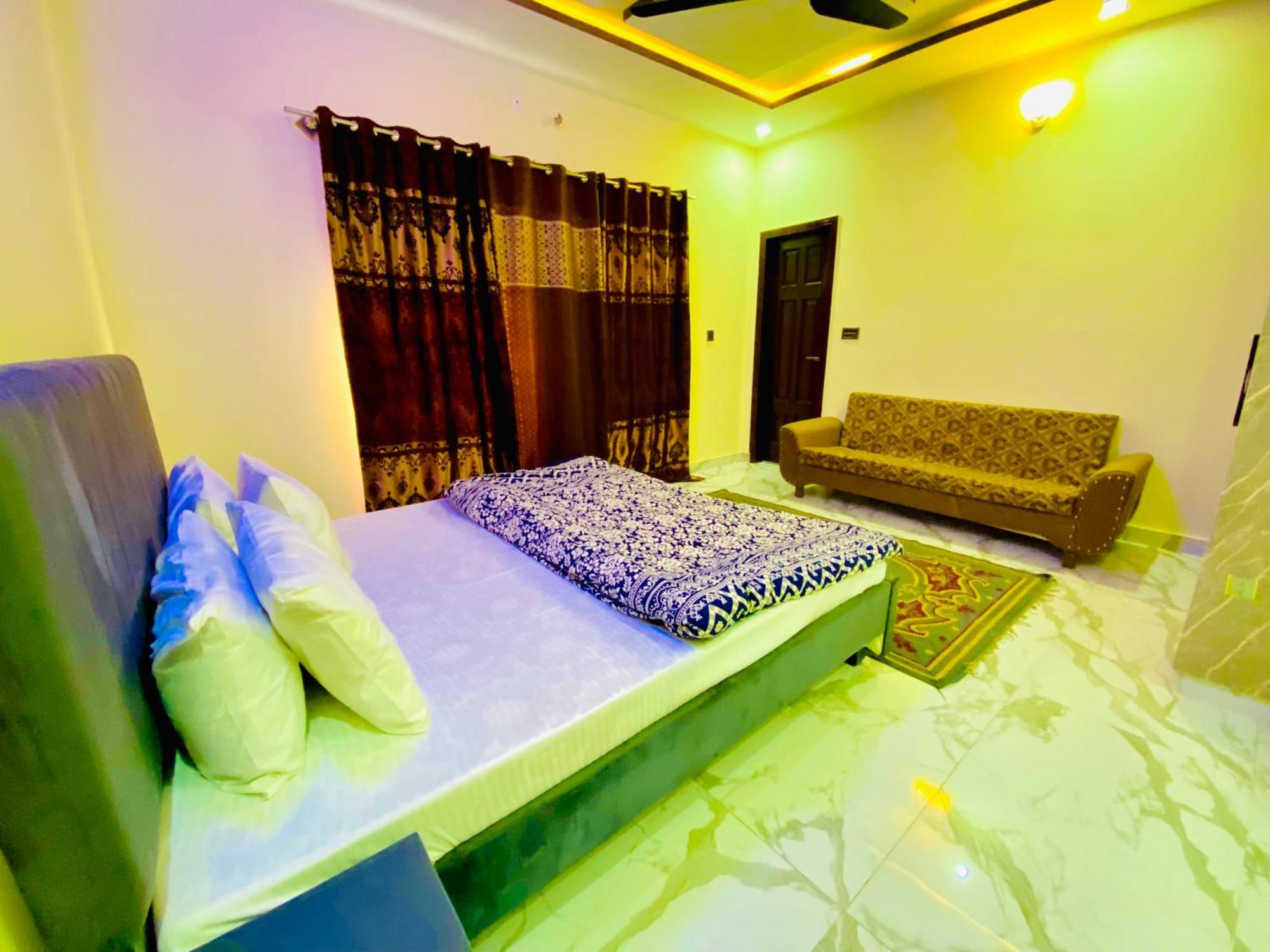 Moonlight Guest House Rawalpindi Dış mekan fotoğraf
