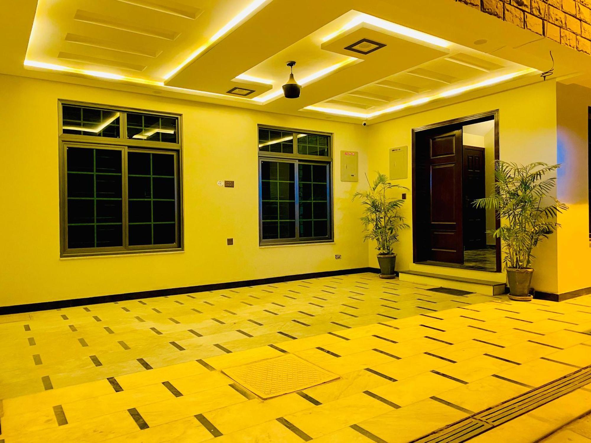 Moonlight Guest House Rawalpindi Dış mekan fotoğraf